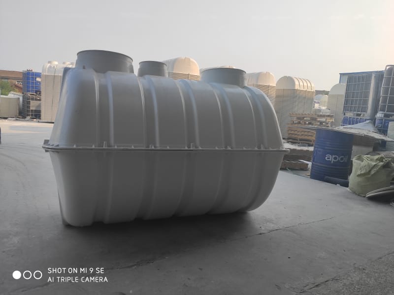 Construction technology of FRP septic tank